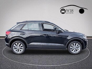 Used Volkswagen T-Roc 2018 for sale - 77557871: Photo
