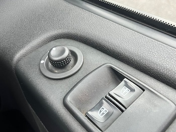 Used Vauxhall Vivaro 2019 for sale - 76509863: Photo