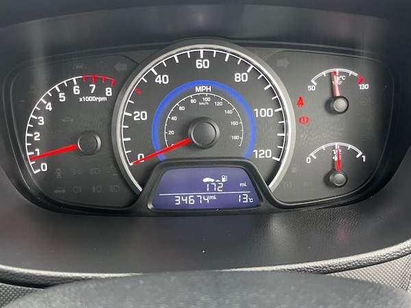 Used Hyundai i10 2018 for sale - 76223965: Photo 32