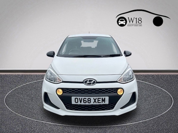 Used Hyundai i10 2018 for sale - 76223965: Photo 9