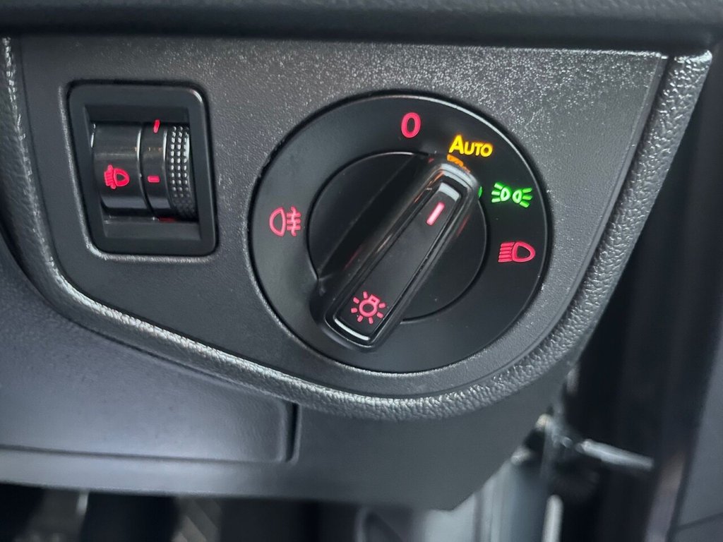 Used Volkswagen Polo 2019 for sale - 76510221: Photo 24