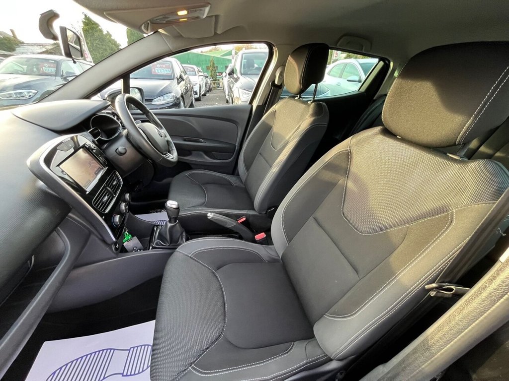 Used Renault Clio 2018 for sale - 76655394: Photo 15