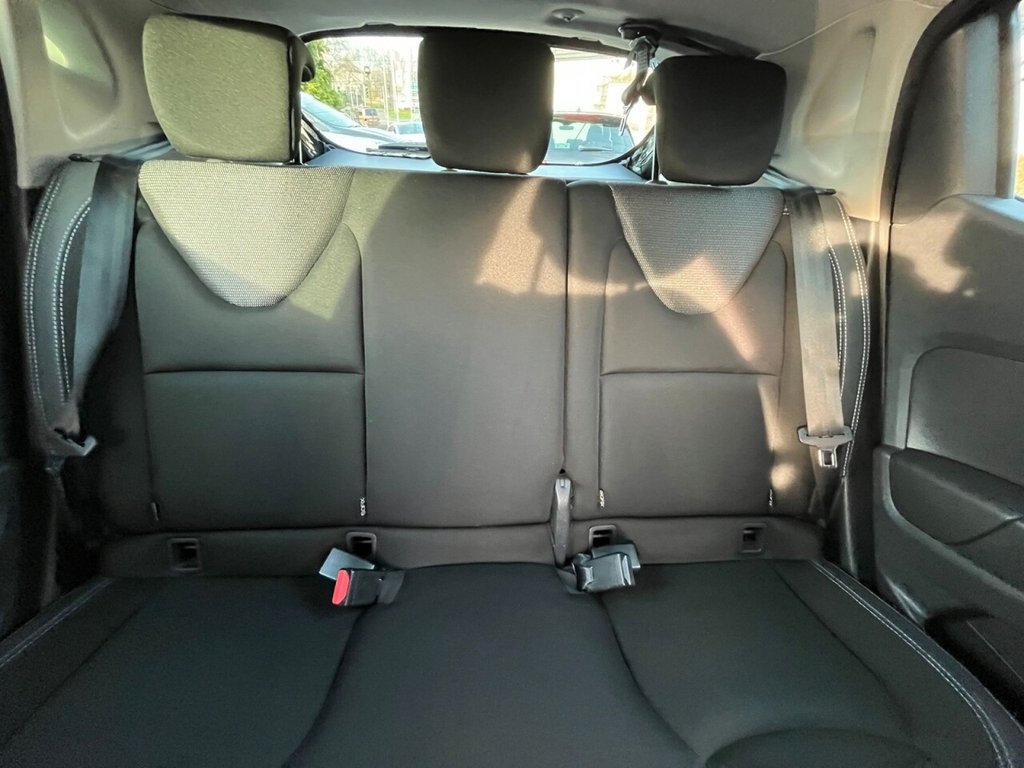 Used Renault Clio 2018 for sale - 76655394: Photo 16