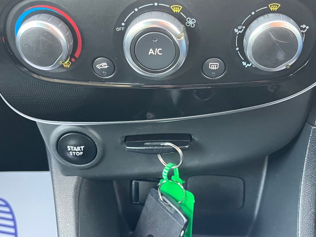 Used Renault Clio 2018 for sale - 76655394: Photo 19