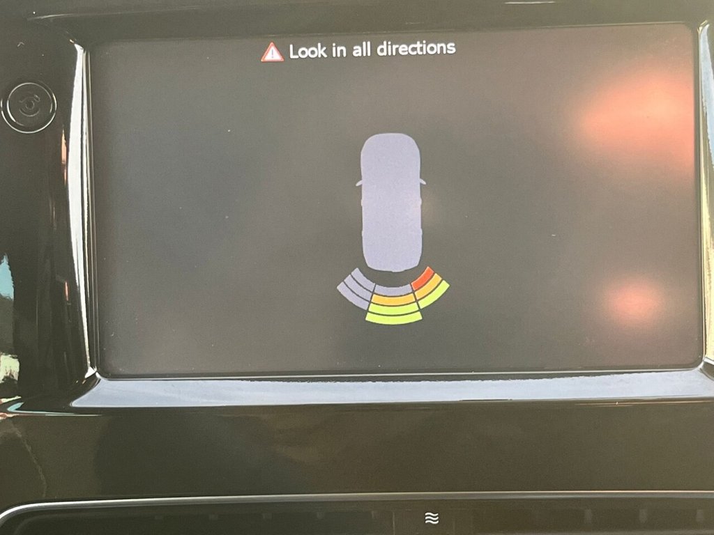 Used Renault Clio 2018 for sale - 76655394: Photo 30