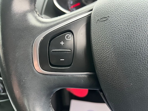 Used Renault Clio 2018 for sale - 76291686: Photo 31