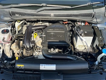Used Volkswagen Polo 2018 for sale - 78445003: Photo