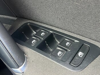 Used Volkswagen Golf 2019 for sale - 78044375: Photo