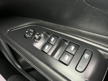 Used Peugeot 3008 2017 for sale - 76429883: Photo