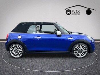 Used MINI Convertible 2018 for sale - 75433347: Photo