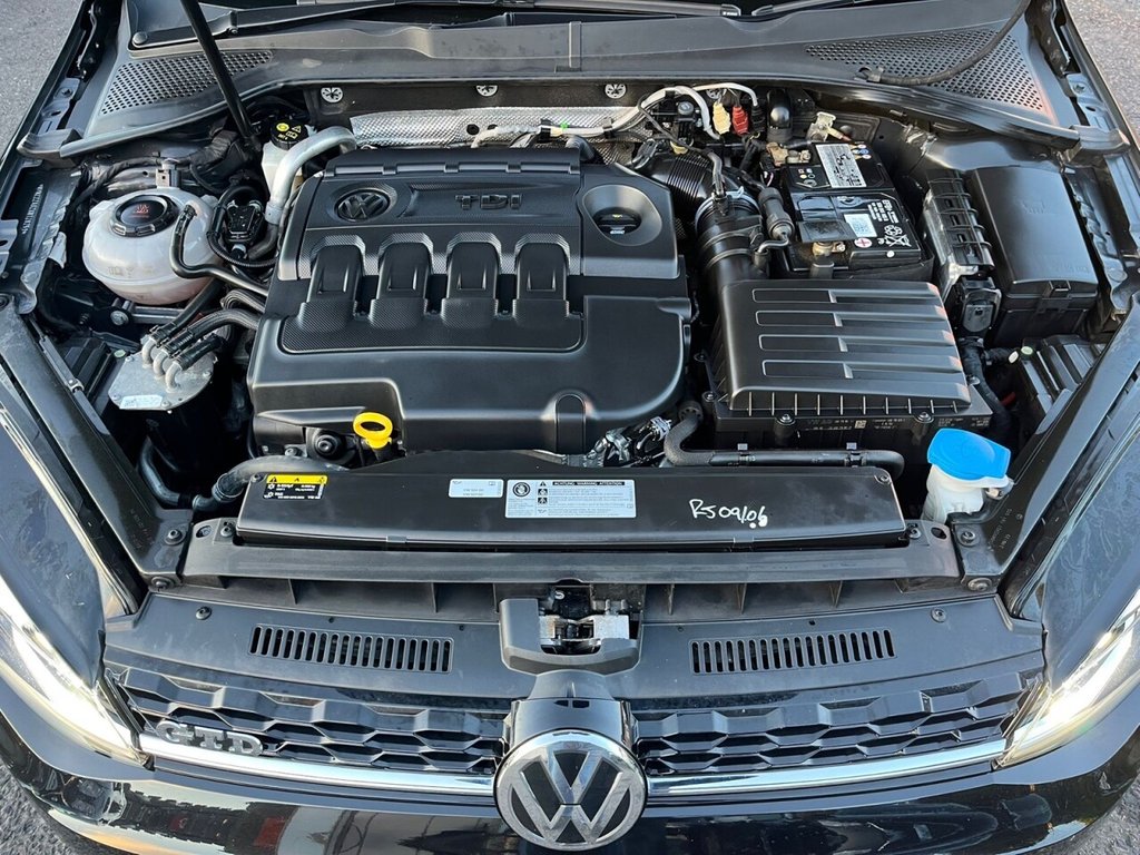 Used Volkswagen Golf 2019 for sale - 76655435: Photo 10