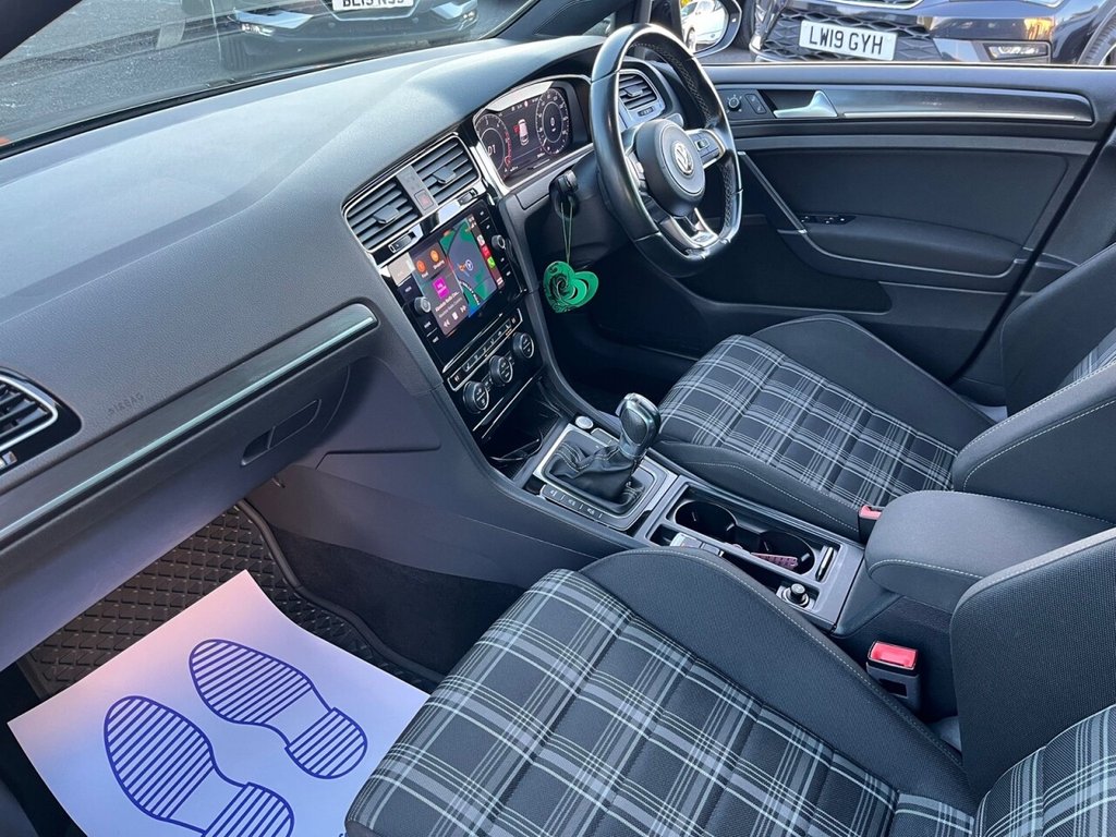 Used Volkswagen Golf 2019 for sale - 76655435: Photo 15