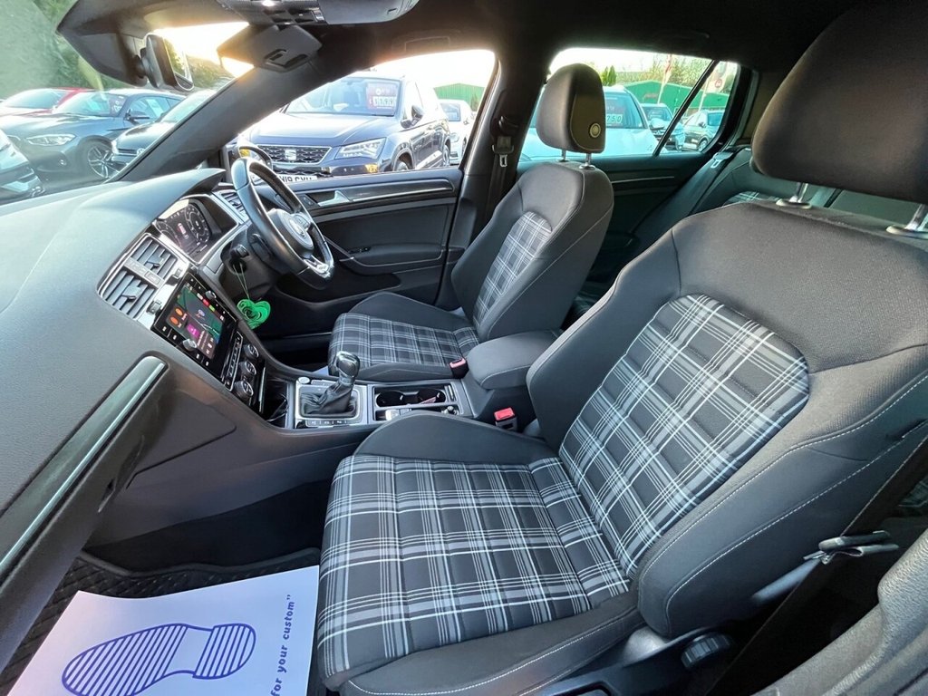 Used Volkswagen Golf 2019 for sale - 76655435: Photo 16