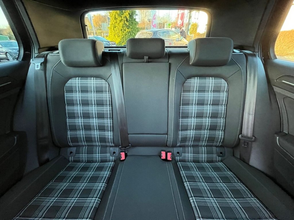 Used Volkswagen Golf 2019 for sale - 76655435: Photo 17