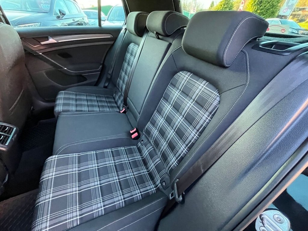 Used Volkswagen Golf 2019 for sale - 76655435: Photo 18