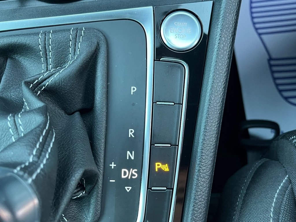 Used Volkswagen Golf 2019 for sale - 76655435: Photo 21