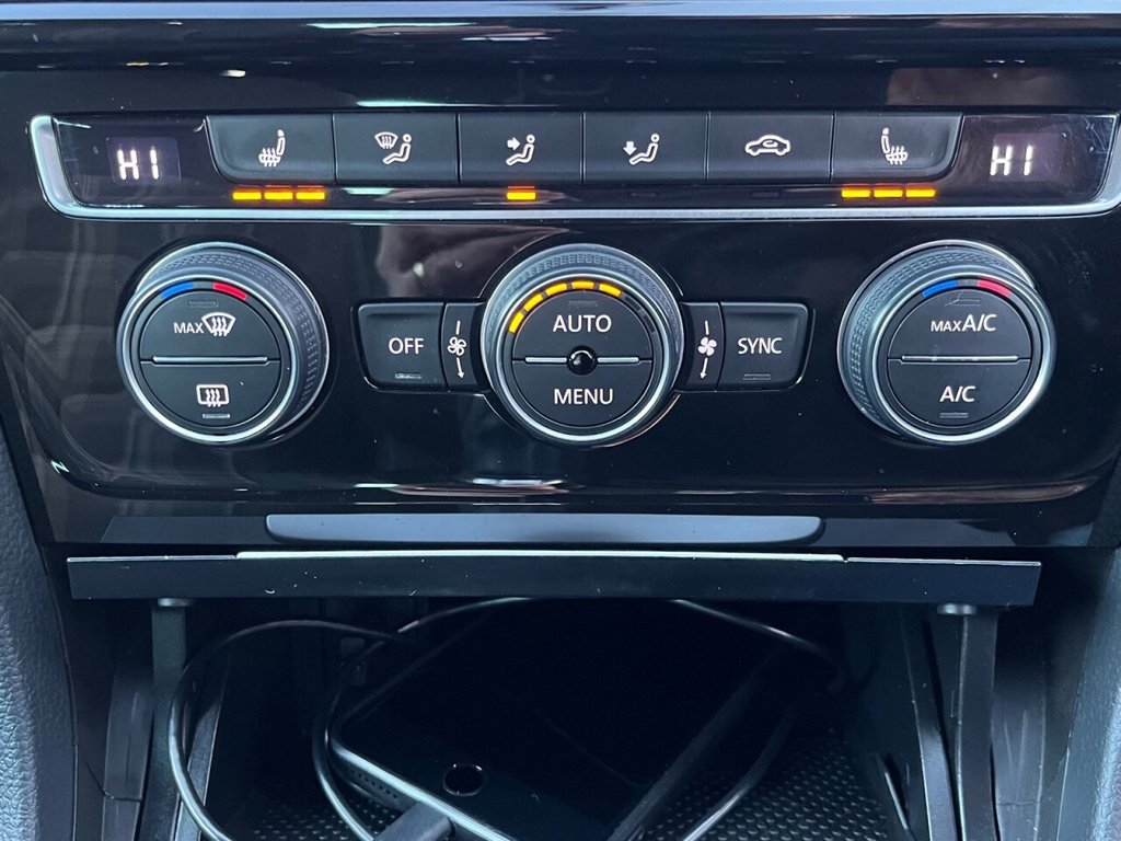 Used Volkswagen Golf 2019 for sale - 76655435: Photo 23