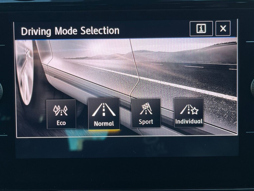 Used Volkswagen Golf 2019 for sale - 76655435: Photo 34