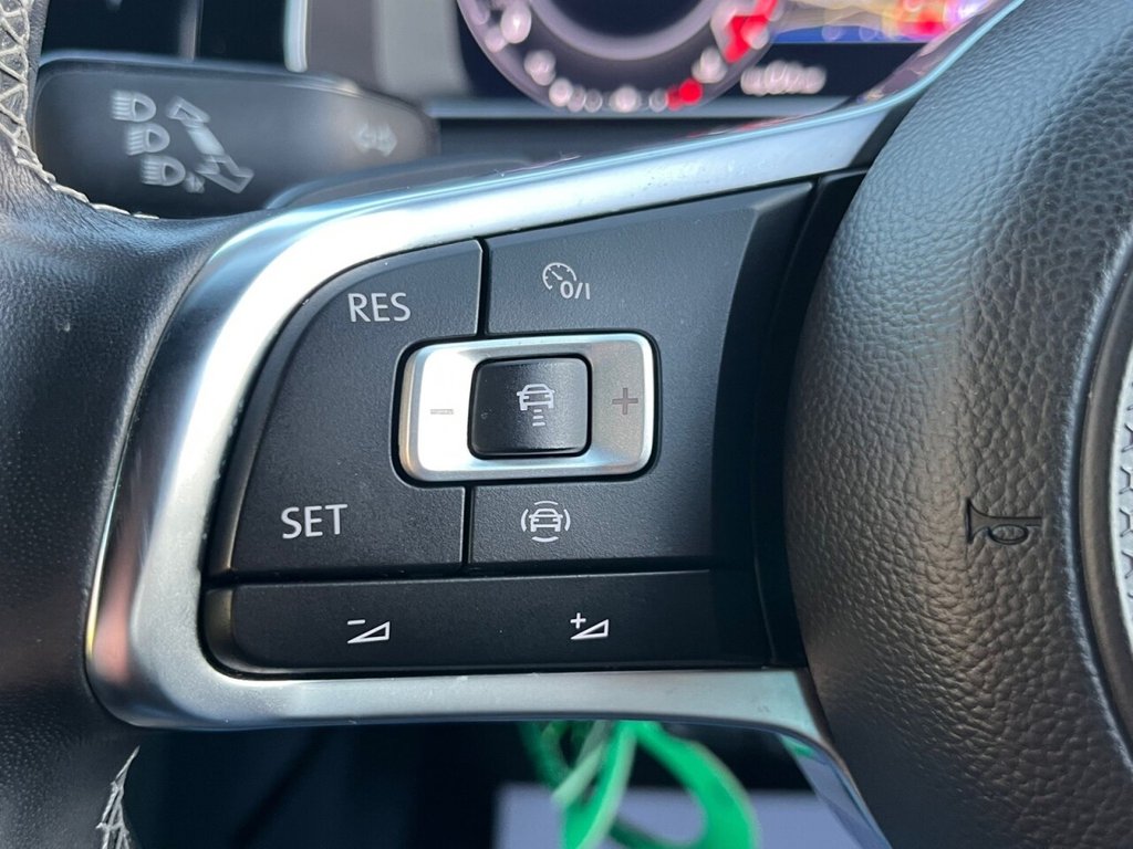 Used Volkswagen Golf 2019 for sale - 76655435: Photo 35