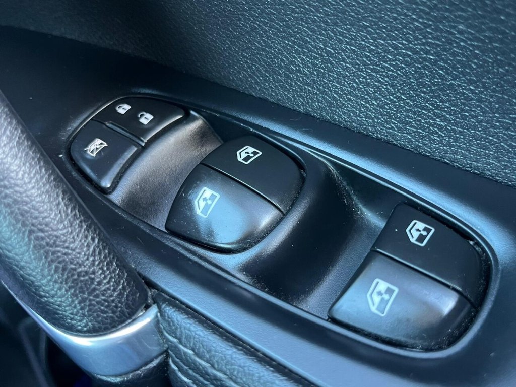 Used Nissan Qashqai 2018 for sale - 78110636: Photo 5