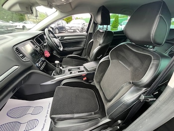 Used Renault Megane 2017 for sale - 78598153: Photo