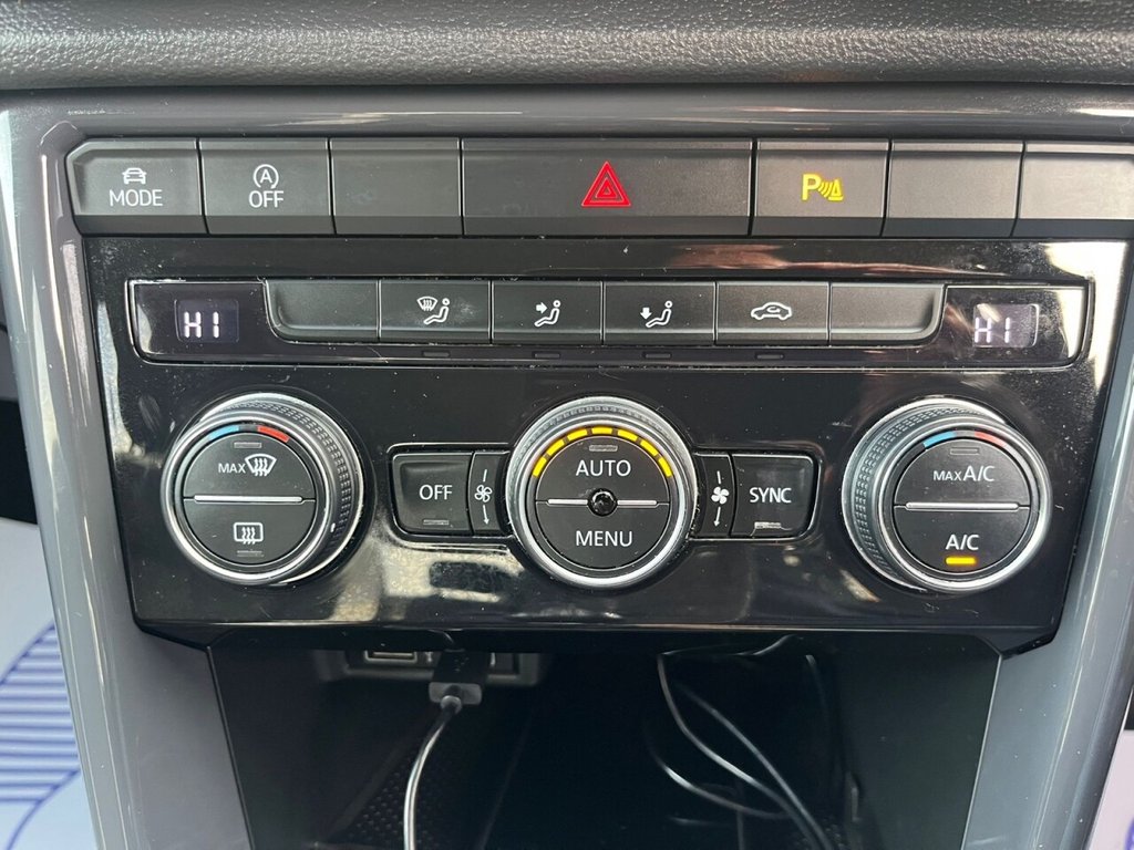 Used Volkswagen T-Roc 2020 for sale - 76496899: Photo 20