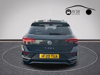 Used Volkswagen T-Roc 2020 for sale - 76496899: Photo