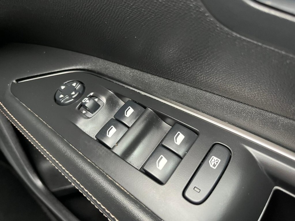 Used Peugeot 3008 2020 for sale - 76236179: Photo 11