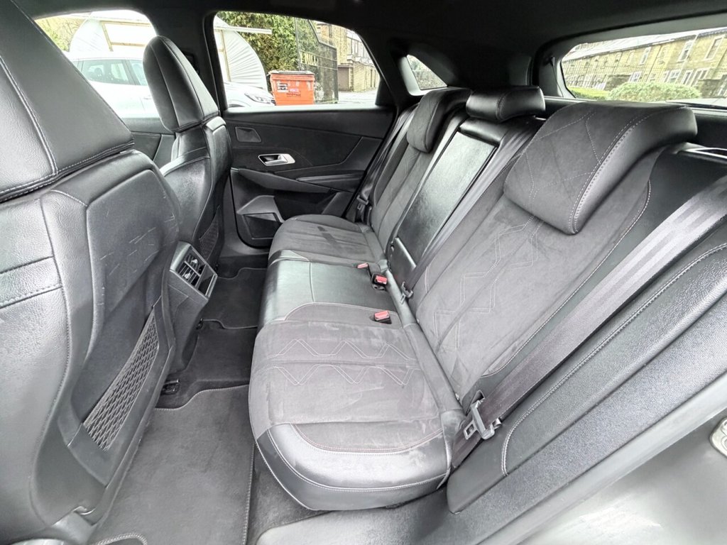 Used DS Automobiles DS 7 Crossback 2020 for sale - 77452014: Photo 15