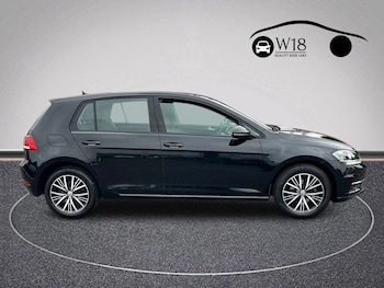 Used Volkswagen Golf 2017 for sale - 76280254: Photo