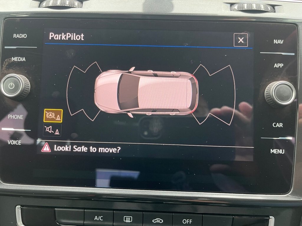 Used Volkswagen Golf 2017 for sale - 76280254: Photo 31