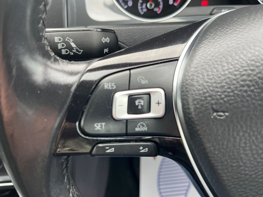 Used Volkswagen Golf 2017 for sale - 76280254: Photo 34