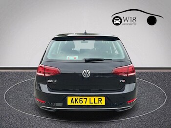 Used Volkswagen Golf 2017 for sale - 76280254: Photo