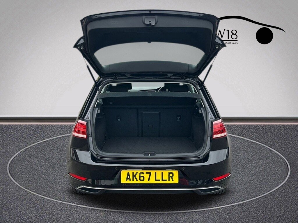 Used Volkswagen Golf 2017 for sale - 76280254: Photo 5