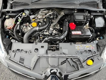 Used Renault Clio 2018 for sale - 77356474: Photo