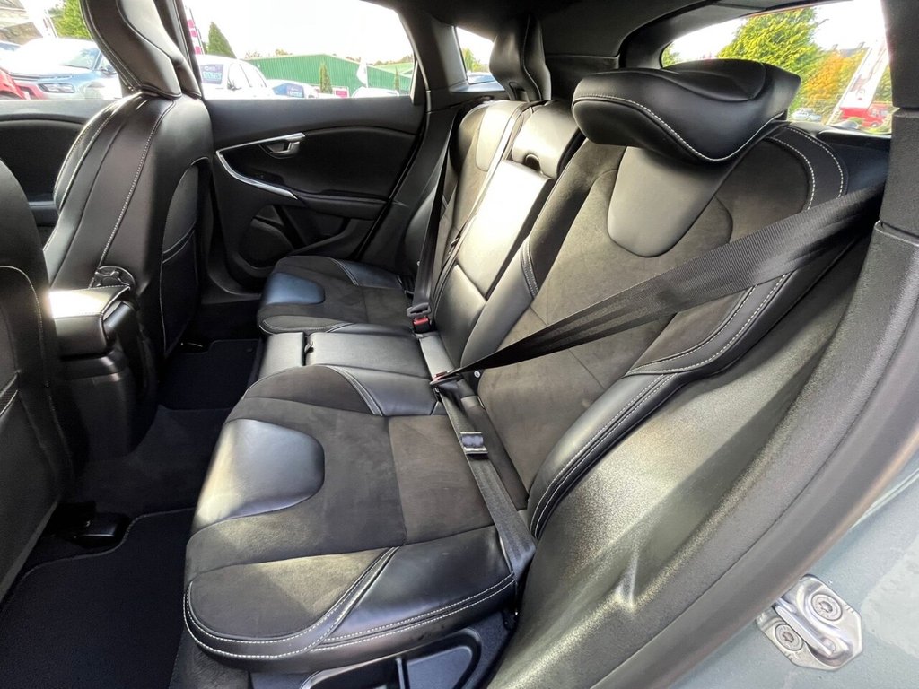 Used Volvo V40 2018 for sale - 76356927: Photo 16