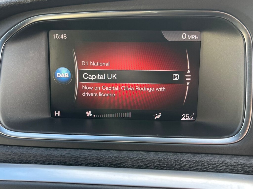 Used Volvo V40 2018 for sale - 76356927: Photo 24