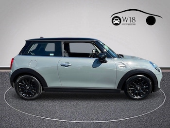 Used MINI Hatch 2019 for sale - 79327929: Photo