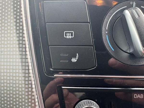 Used Volkswagen up! 2018 for sale - 75336073: Photo 21