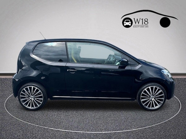 Used Volkswagen up! 2018 for sale - 75336073: Photo 2