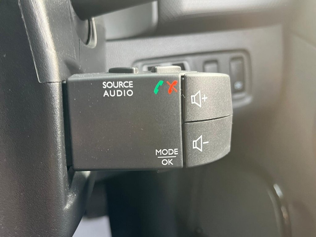 Used Renault Clio 2019 for sale - 77967329: Photo 28