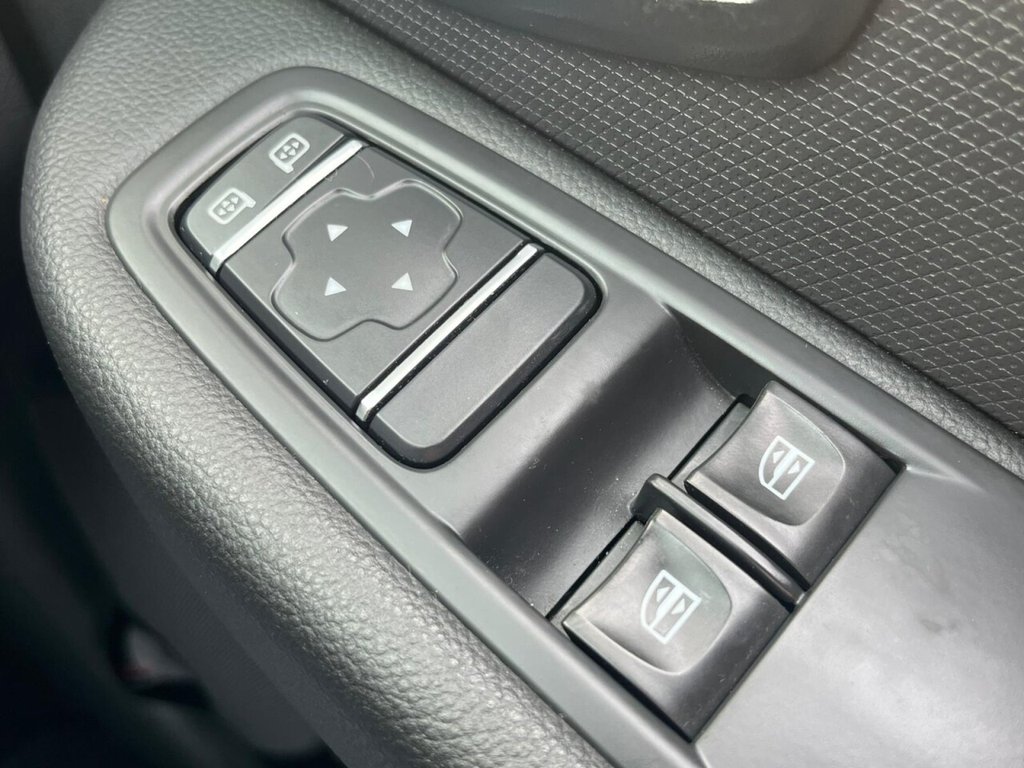 Used Renault Clio 2019 for sale - 77967329: Photo 4