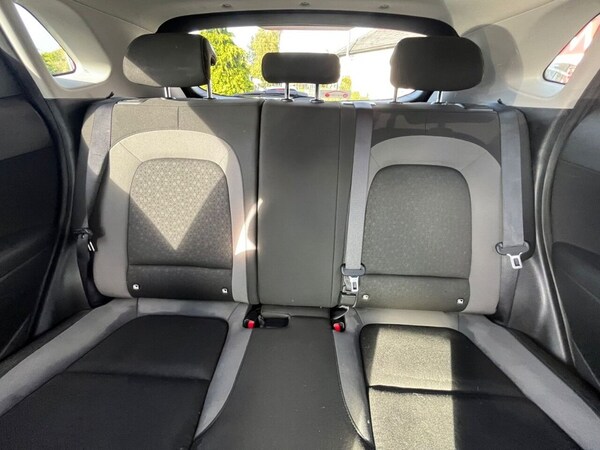 Used Hyundai KONA 2018 for sale - 76235805: Photo 8
