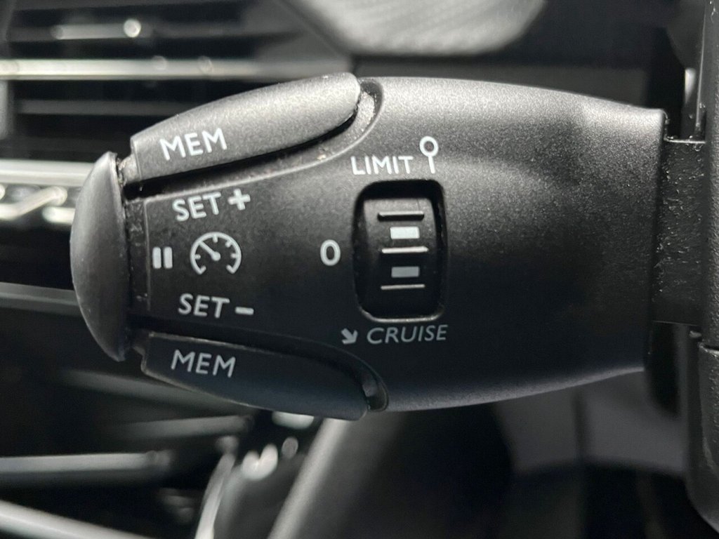 Used Peugeot 2008 2020 for sale - 76973511: Photo 32