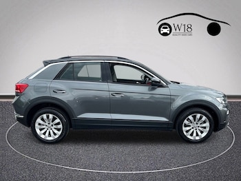 Used Volkswagen T-Roc 2018 for sale - 75666377: Photo