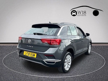 Used Volkswagen T-Roc 2018 for sale - 75666377: Photo