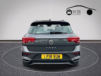 Used Volkswagen T-Roc 2018 for sale - 75666377: Photo