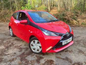 2016 (66) - 1.0 VVT-i X-Play 5dr