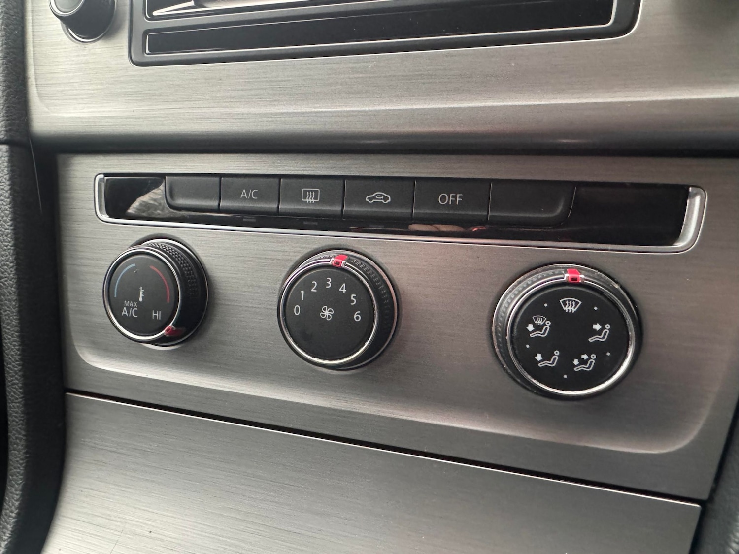 Used Volkswagen Golf 2014 for sale - 77398923: Photo 19