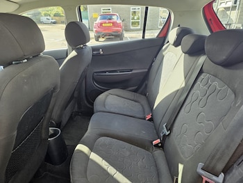 Used Hyundai i20 2011 for sale - 76366616: Photo